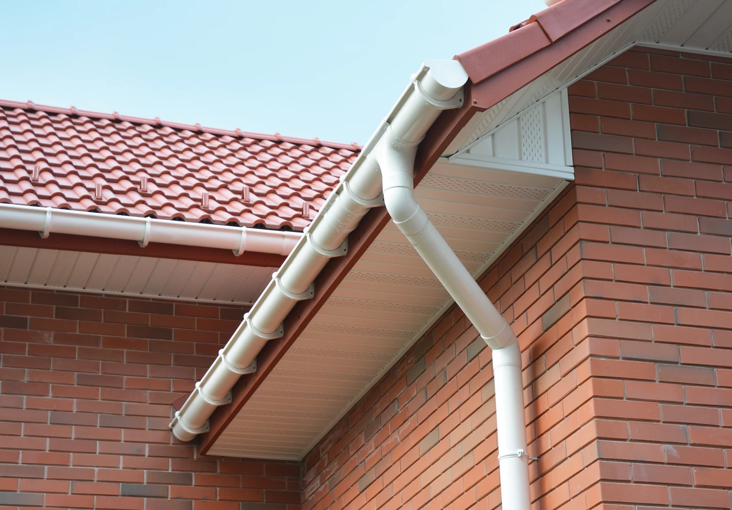 Signs That Your Gutters Are Damaged According To Gutter Companies